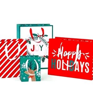 2 Sets of Wondershop Christmas  Medium & Small Set Gift Bags, 2 x 4 =8 bags